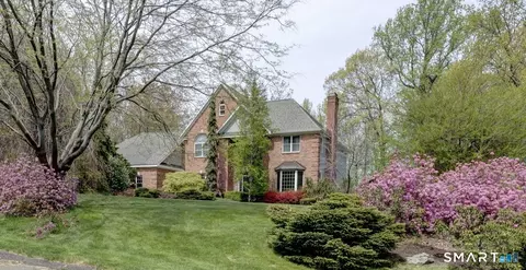 209 Farmingberry Dr, Southington, CT 06489