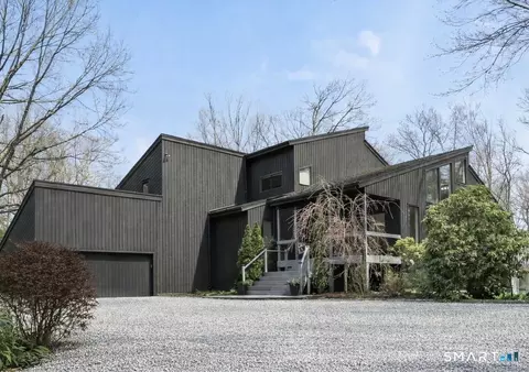 14 White Oak Ln, Weston, CT 06883