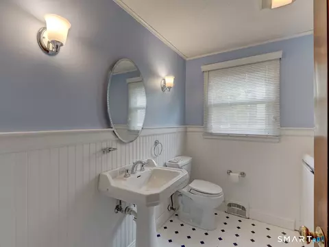 Bath - 62 Butternut Cir, Wethersfield, CT 06109 photo 1 of 3
