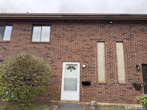 50 Wakefield Cir #50, East Hartford, CT 06118