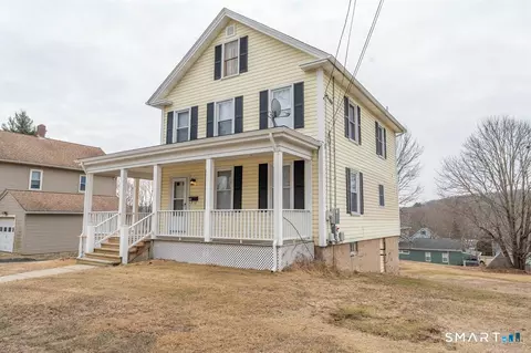 143 Prospect St, Moosup, CT 06354