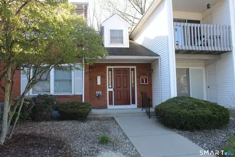 1 Concorde Way #B4, Windsor Locks, CT 06096