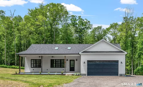 461 Chestnut Hill Rd, Killingly, CT 06241