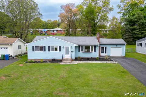325 Barbara Rd, Middletown, CT 06457
