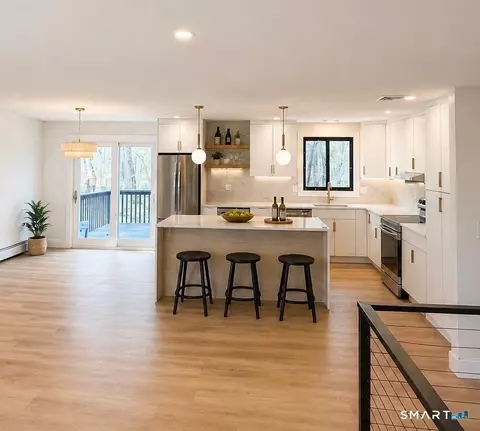 77 School House Rd, Wallingford, CT 06492