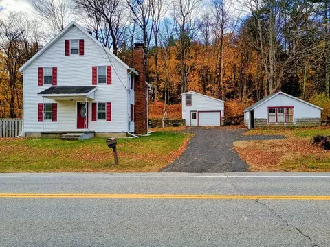 633 Wauregan Rd, Brooklyn, CT 06234