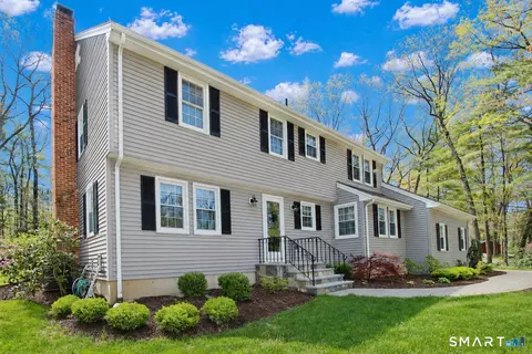 38 Anvil Dr, Avon, CT 06001