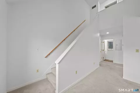 Entry Way - 402 Whetstone Mls #402, Killingly, CT 06241 photo 3 of 5