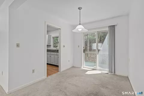 Dining - 402 Whetstone Mls #402, Killingly, CT 06241 photo 1 of 1