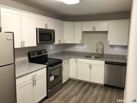 1218 Cromwell Hills Dr #1218, Cromwell, CT 06416