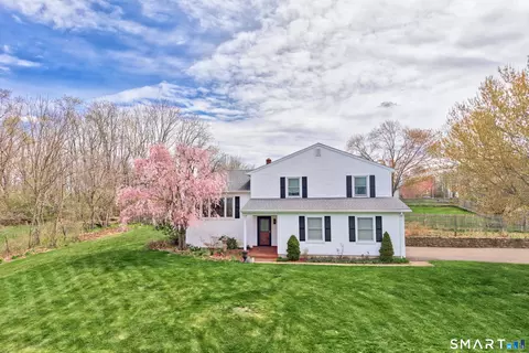 211 Cedar Mountain Rd, Thomaston, CT 06787
