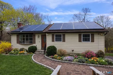 39 Charcoal Ridge Rd E, New Fairfield, CT 06812
