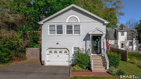 18 Atwood St, Plainville, CT 06062