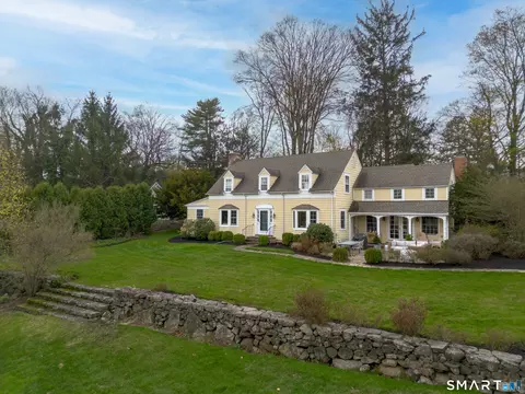 3 Holmewood Ln, New Canaan, CT 06840