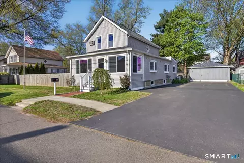 37 Camden St, Milford, CT 06461