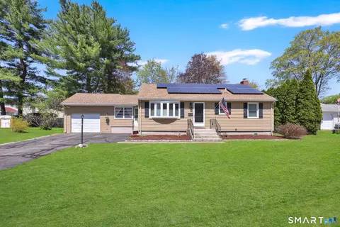 124 Lydall Rd, East Hartford, CT 06118