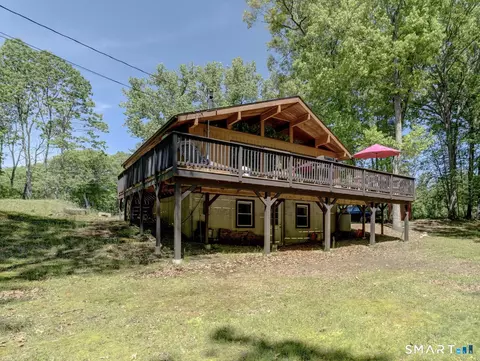 3 Little Ln, Mansfield, CT 06268