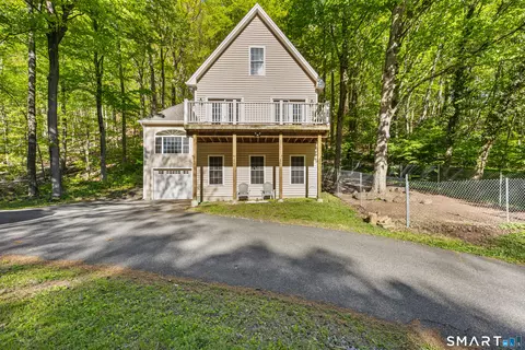 960 Thorpe Ave, Meriden, CT 06450