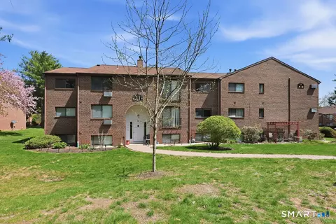 500 Darling St #11Q, Southington, CT 06489