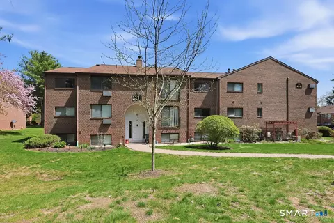500 Darling St #11Q, Southington, CT 06489