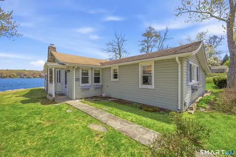 204 Lake Shore Dr, Colchester, CT 06415
