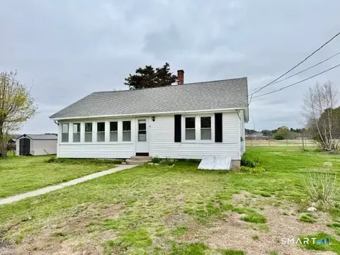 14 Maryland St, Killingly, CT 06239
