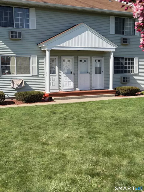 25 Lisa Ct #11, Waterbury, CT 06704