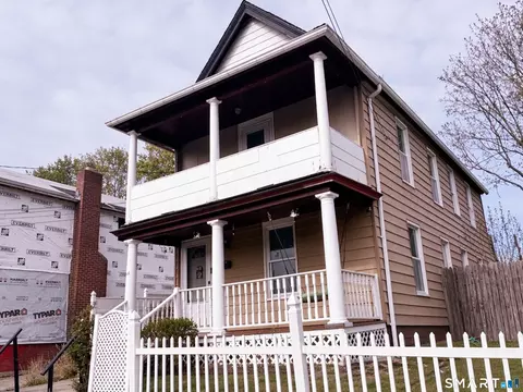 44 N Beacon St, Waterbury, CT 06704
