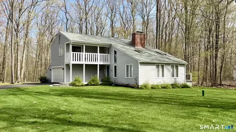 29 Heather Ln, Granby, CT 06060