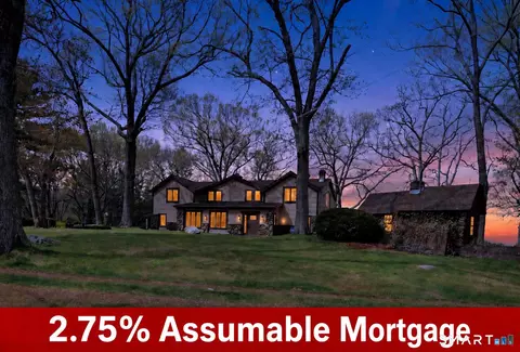377 Tolland Stage Rd, Tolland, CT 06084