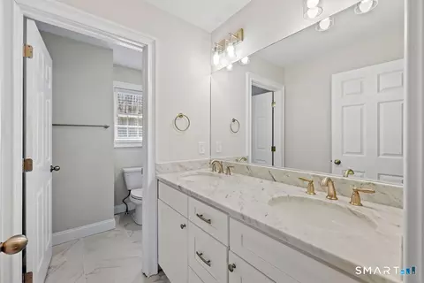 Bath - 359 Hammertown Rd, Monroe, CT 06468 photo 4 of 6