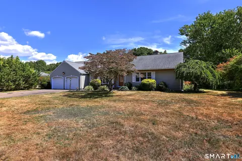 1085 Dunbar Hill Rd, Hamden, CT 06514