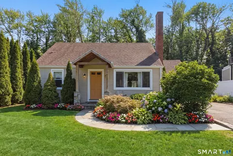 58 Sleepy Hollow Ln, Stamford, CT 06907