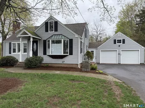 425 Hackmatack St, Manchester, CT 06040