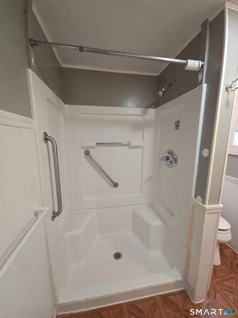 Bath - 2 Circle Dr, Windham, CT 06256 photo 2 of 2