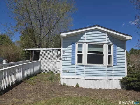2 Circle Dr, Windham, CT 06256