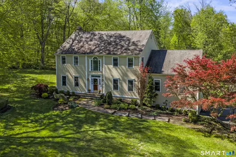38 Old Farm Hill Rd, Newtown, CT 06470