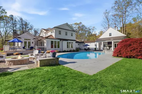 4 Charcoal Ln, Westport, CT 06880