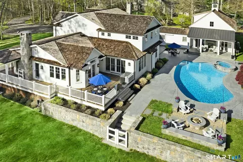 4 Charcoal Ln, Westport, CT 06880