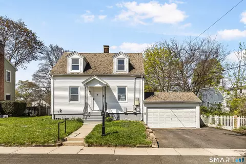 174 Park Terrace Ave, West Haven, CT 06516