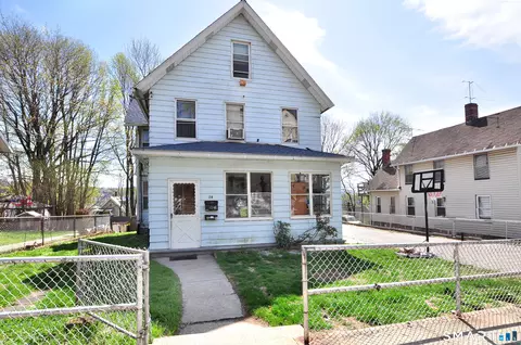 28 Platt St, Waterbury, CT 06704