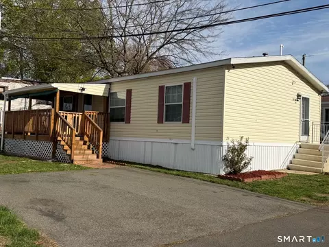 1950 N Broad St #25, Meriden, CT 06450