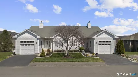 35 October Ln #35, Beacon Falls, CT 06403