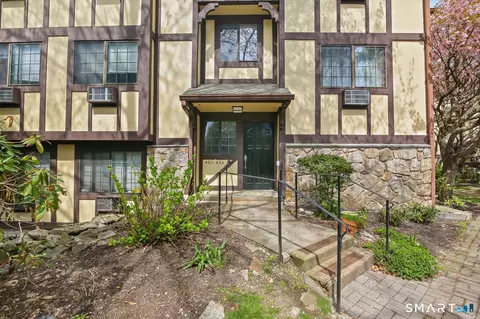 50 Aiken St #433, Norwalk, CT 06851