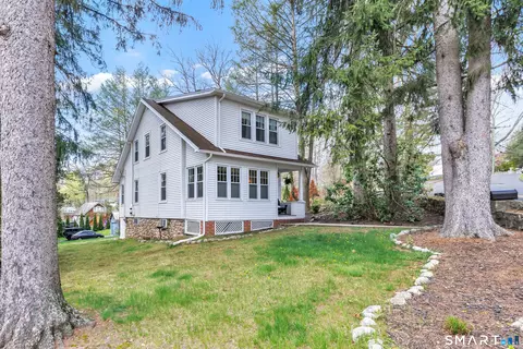 75 Perry Ave, Norwalk, CT 06850