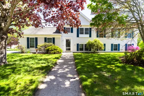 226 Noank Ledyard Rd, Mystic, CT 06355