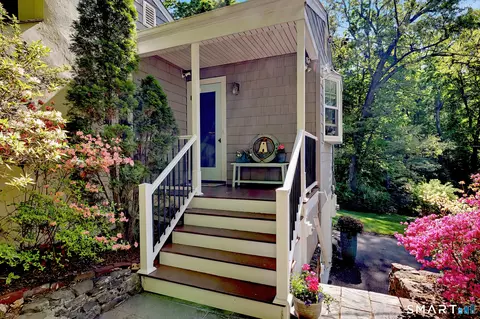 10 Birch Ln, Ridgefield, CT 06877