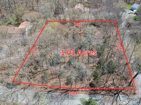 119 Quaker Farm Rd, Groton, CT 06355