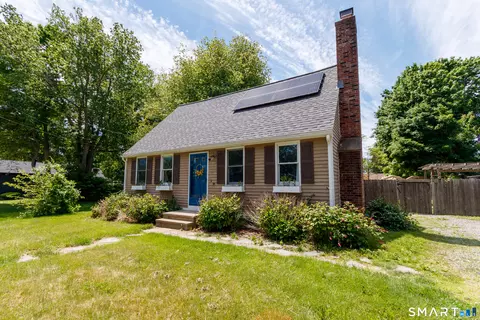 15 Bluff Ave, Clinton, CT 06413