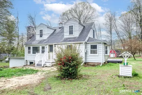 7 River Rd, New Milford, CT 06776